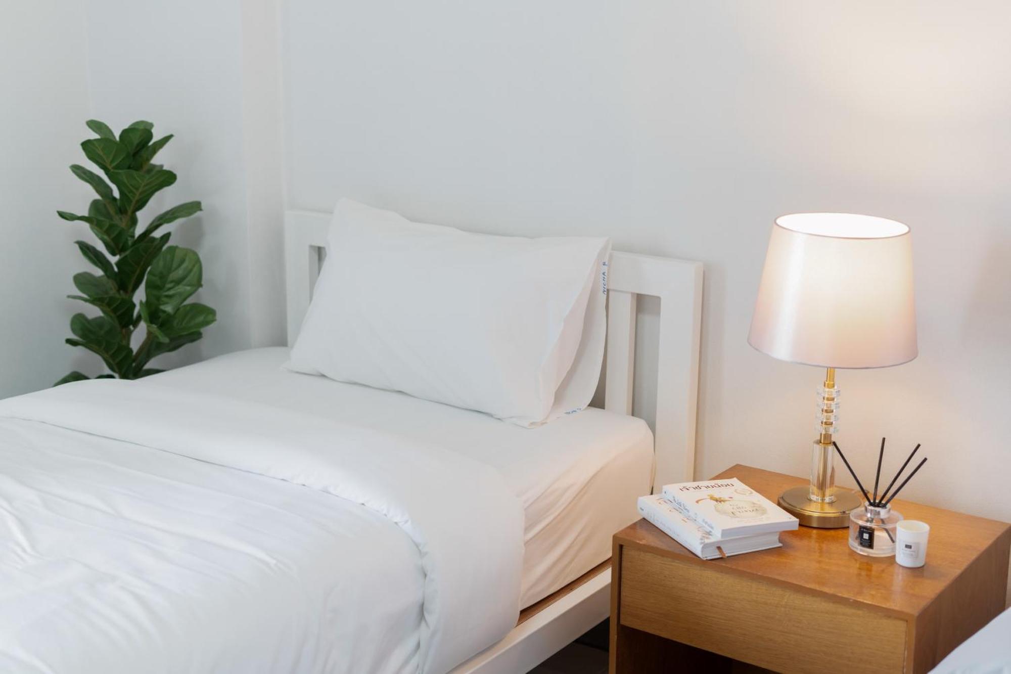 Nicha Residence Hotel Bangkok Luaran gambar